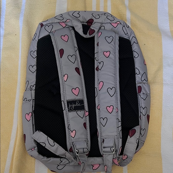 Ju-Ju-Be Gray and Pink Heart Baby Bag - Picture 6 of 8